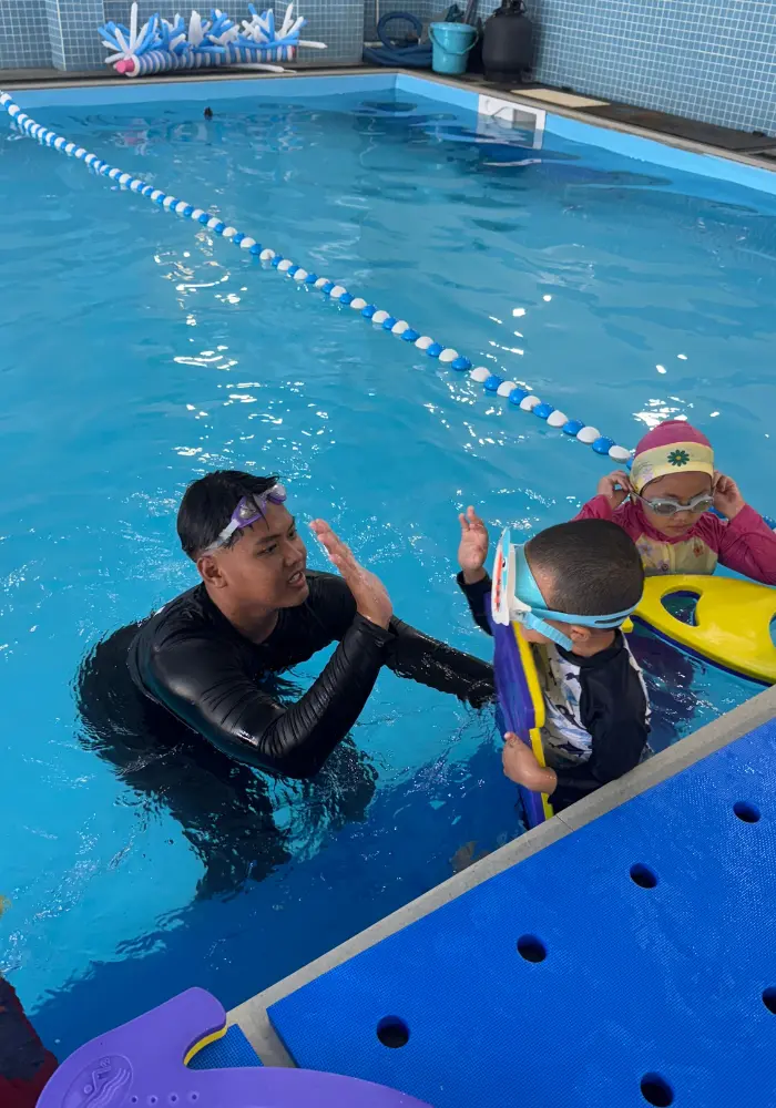 Aktivitas Swim di Sparks Sports Academy