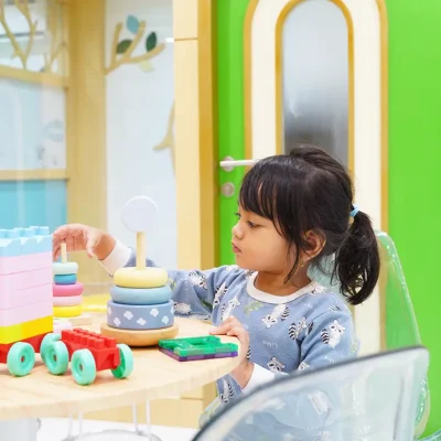 aktivitas kelas sensori di sparks sports academy